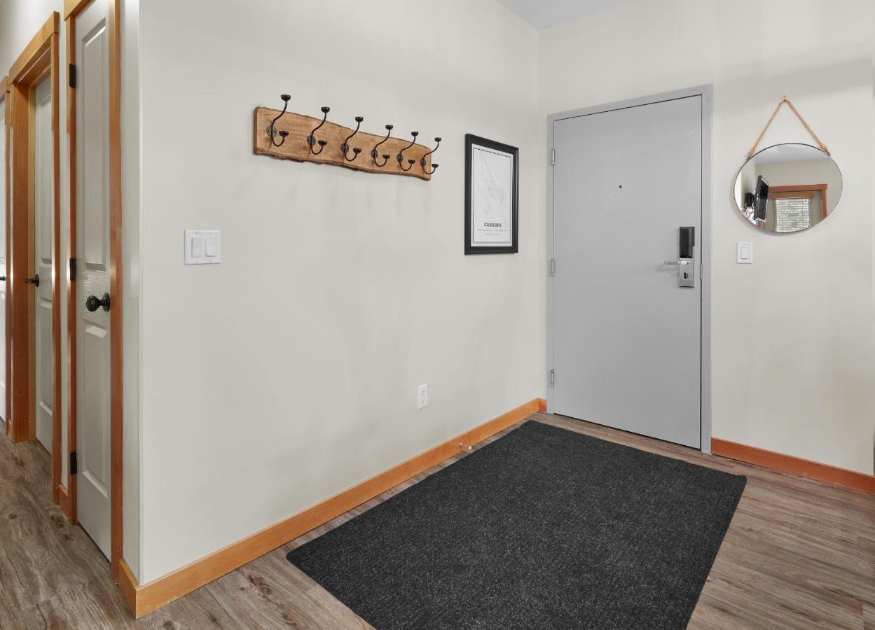 Newly Renovated Grizzly Lodge, Spacious 3Br 2Ba With Open Pool, Hot Tub Canmore Zewnętrze zdjęcie
