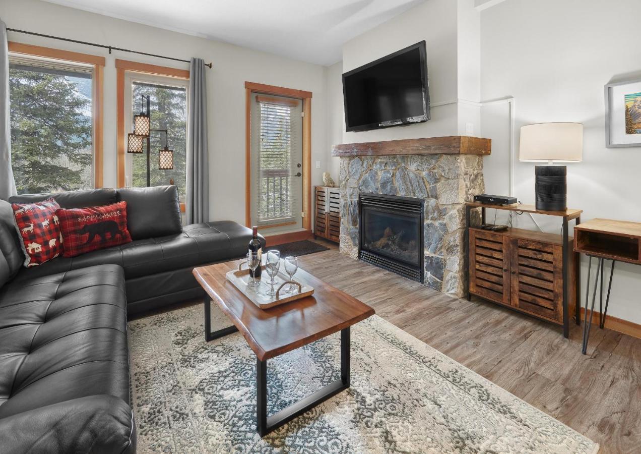 Newly Renovated Grizzly Lodge, Spacious 3Br 2Ba With Open Pool, Hot Tub Canmore Zewnętrze zdjęcie