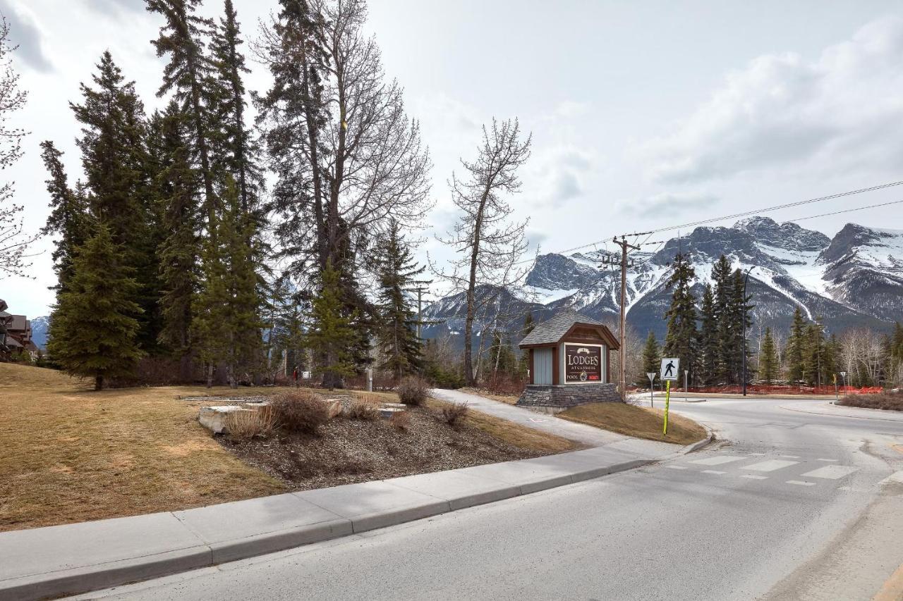 Newly Renovated Grizzly Lodge, Spacious 3Br 2Ba With Open Pool, Hot Tub Canmore Zewnętrze zdjęcie